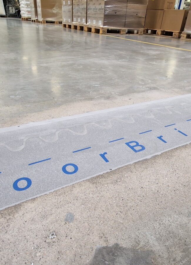 Pinnahooldus_Hoonetevahelisele vuugile paigaldatud Floorbridge vuugisild_2